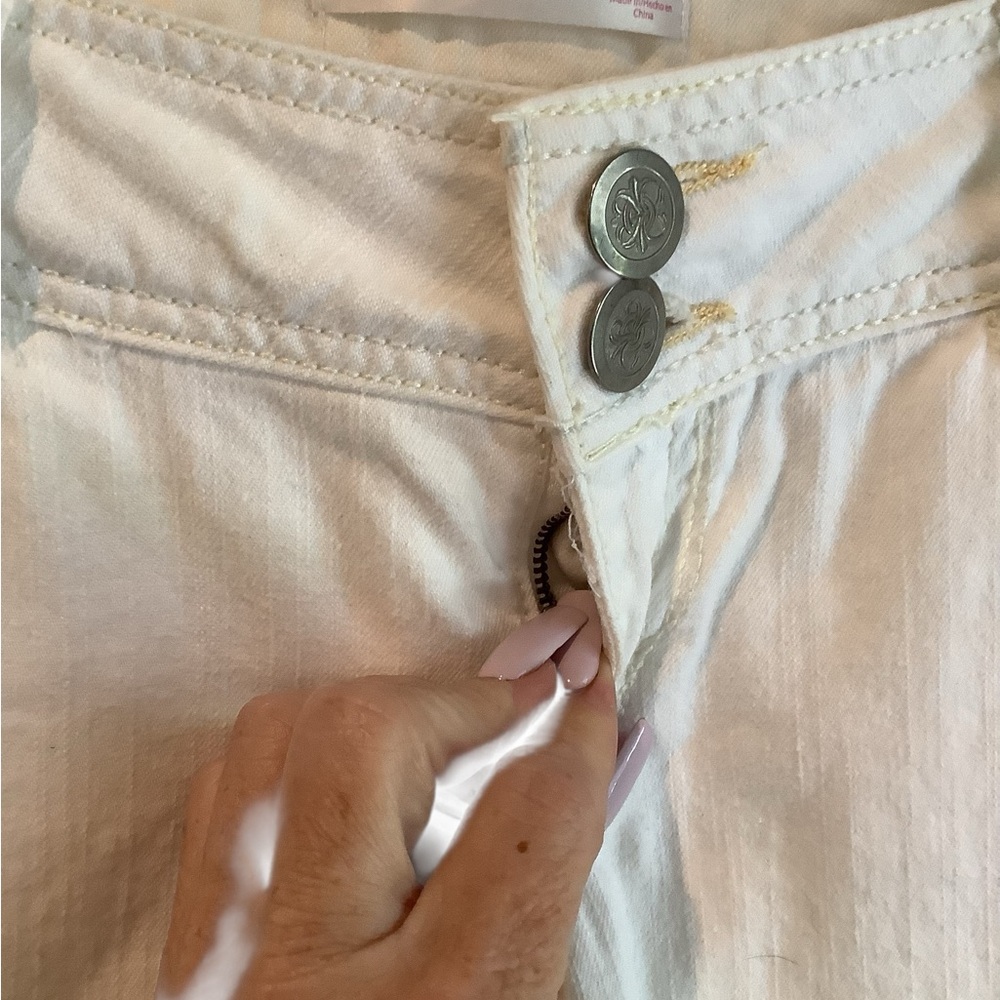 No Boundaries Cream Button-Fly Jeans Excellent Condition Size 9 - Picture 12 of 12